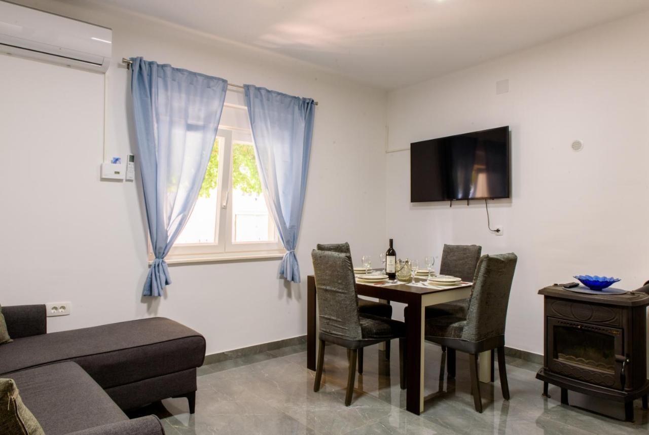 Apartman Lu Jesenice  Luaran gambar