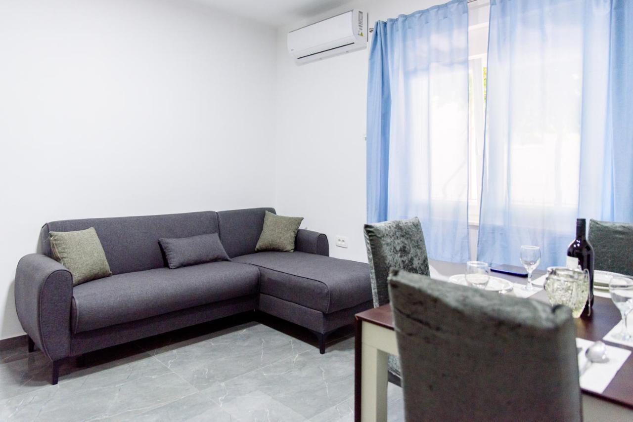 Apartman Lu Jesenice  Luaran gambar